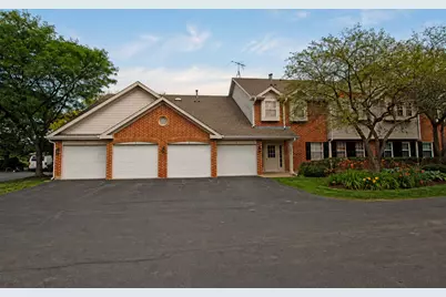 1377 E Evergreen Drive #2, Palatine, IL 60074 - Photo 2