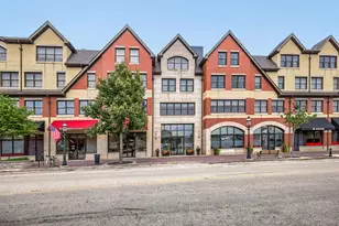 10 E Burlington St, Riverside, IL 60546 - Photo 2