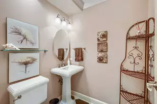 10 E Burlington St, Riverside, IL 60546 - Photo 18