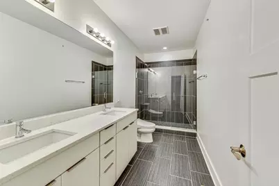 8101 Floral Avenue, Skokie, IL 60077 - Photo 16