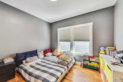 8101 Floral Avenue, Skokie, IL 60077 - Photo 20