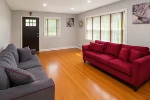 5568 W 96th St, Oak Lawn, IL 60453 - Photo 4