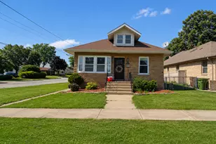 5568 W 96th St, Oak Lawn, IL 60453 - Photo 2