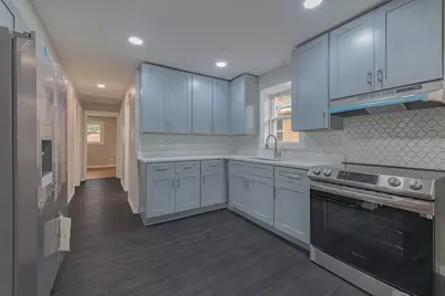 11955 S Prairie Avenue, Chicago, IL 60628 - Photo 8