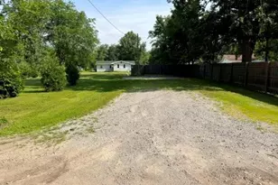 3011 N 15270E Rd, Momence, IL 60954 - Photo 4