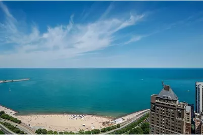 950 N Michigan Avenue #4005, Chicago, IL 60611 - Photo 2