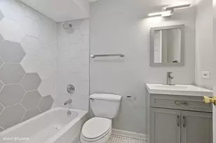 710 E 51st St, Chicago, IL 60615 - Photo 10