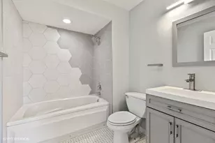 710 E 51st St, Chicago, IL 60615 - Photo 8