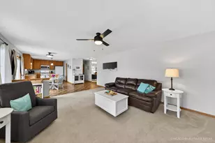 1196 Port Royal Rd, Pingree Grove, IL 60140 - Photo 2