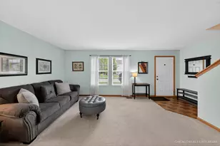 1196 Port Royal Rd, Pingree Grove, IL 60140 - Photo 4
