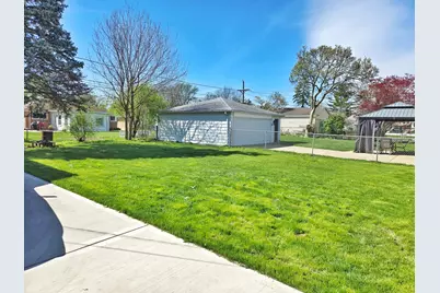 980 W Grant Drive, Des Plaines, IL 60016 - Photo 22