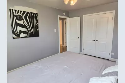 980 W Grant Drive, Des Plaines, IL 60016 - Photo 18