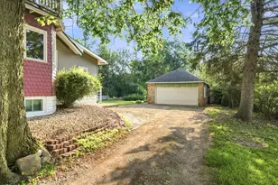 1916 Rowell Ave, Joliet, IL 60433 - Photo 32
