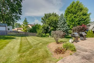 1636 Green River Dr, Schaumburg, IL 60194 - Photo 26