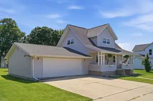 107 S 5th Ave, Forreston, IL 61030 - Photo 2