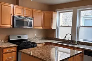 5642 N Bernard St, Chicago, IL 60659 - Photo 2