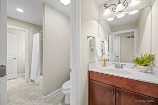 2697 Nicole Cir, Aurora, IL 60502 - Photo 34