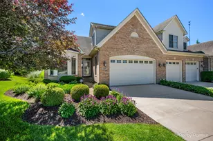 2697 Nicole Cir, Aurora, IL 60502 - Photo 1