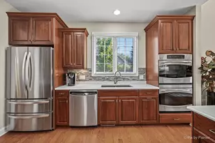 2697 Nicole Cir, Aurora, IL 60502 - Photo 10