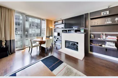 160 E Illinois Street #2106, Chicago, IL 60611 - Photo 2