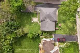 916 Lacey Ave, Lisle, IL 60532 - Photo 20