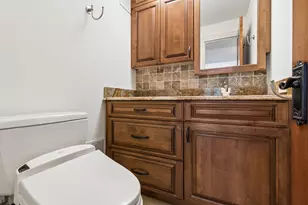 200 E Delaware Pl, Chicago, IL 60611 - Photo 34
