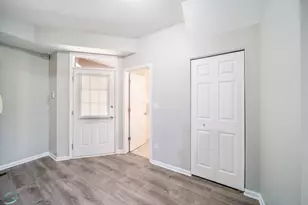 2926 Gypsum Cir, Naperville, IL 60564 - Photo 2