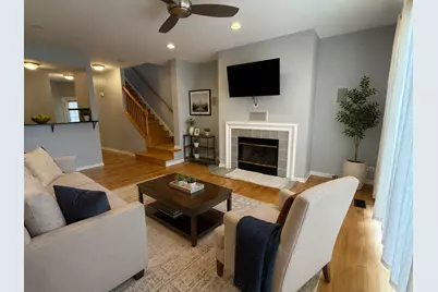 340 Glen Leven Court, Schaumburg, IL 60194 - Photo 2