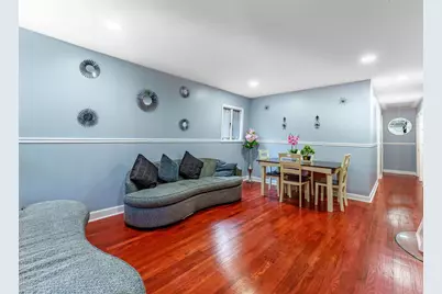 7852 Neenah Avenue, Burbank, IL 60459 - Photo 2