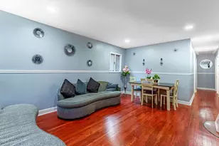 7852 Neenah Ave, Burbank, IL 60459 - Photo 2