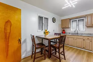 7852 Neenah Ave, Burbank, IL 60459 - Photo 6