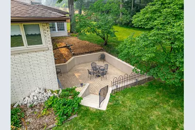 304 E Irving Park Road, Roselle, IL 60172 - Photo 46