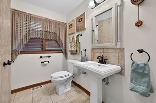 304 E Irving Park Rd, Roselle, IL 60172 - Photo 22