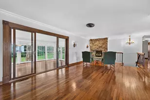 304 E Irving Park Rd, Roselle, IL 60172 - Photo 4