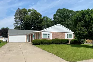 1105 Tilton Park Dr, Rochelle, IL 61068 - Photo 1