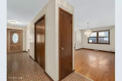 1642 Clemens Road, Darien, IL 60561 - Photo 8