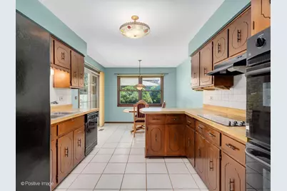 1642 Clemens Road, Darien, IL 60561 - Photo 10