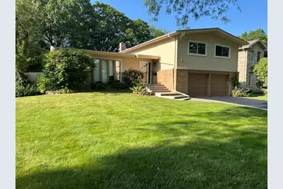 867 Auburn Court, Highland Park, IL 60035 - Photo 2