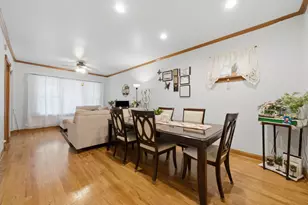 4746 N Karlov Ave, Chicago, IL 60630 - Photo 8