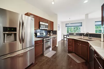 439 Bay Tree Circle, Vernon Hills, IL 60061 - Photo 10