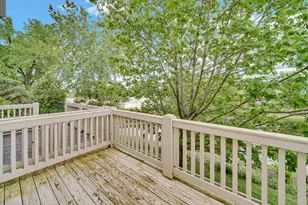 439 Bay Tree Cir, Vernon Hills, IL 60061 - Photo 30