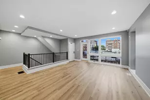 308 W Evergreen Ave, Chicago, IL 60610 - Photo 4