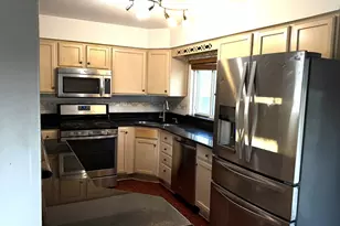 1373 Glen Ellyn Rd, Glendale Heights, IL 60139 - Photo 2