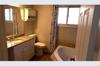 1373 Glen Ellyn Road, Glendale Heights, IL 60139 - Photo 8