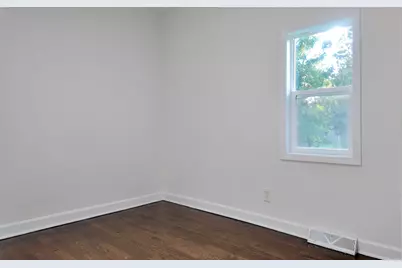 10703 W Woodland Avenue, Beach Park, IL 60087 - Photo 28