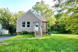 10703 W Woodland Ave, Beach Park, IL 60087 - Photo 1