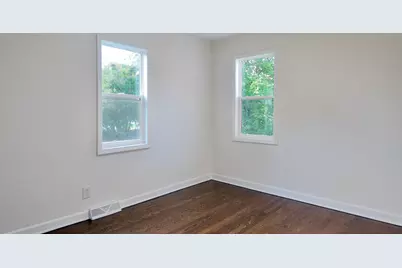 10703 W Woodland Avenue, Beach Park, IL 60087 - Photo 26