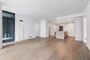 211 N Harbor Dr, Chicago, IL 60601 - Photo 2