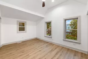 2927 N Rockwell St, Chicago, IL 60618 - Photo 16