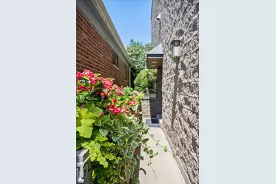 1922 W Cortland Street, Chicago, IL 60622 - Photo 4